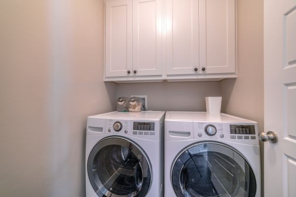 Laundry Cabinet Assembly